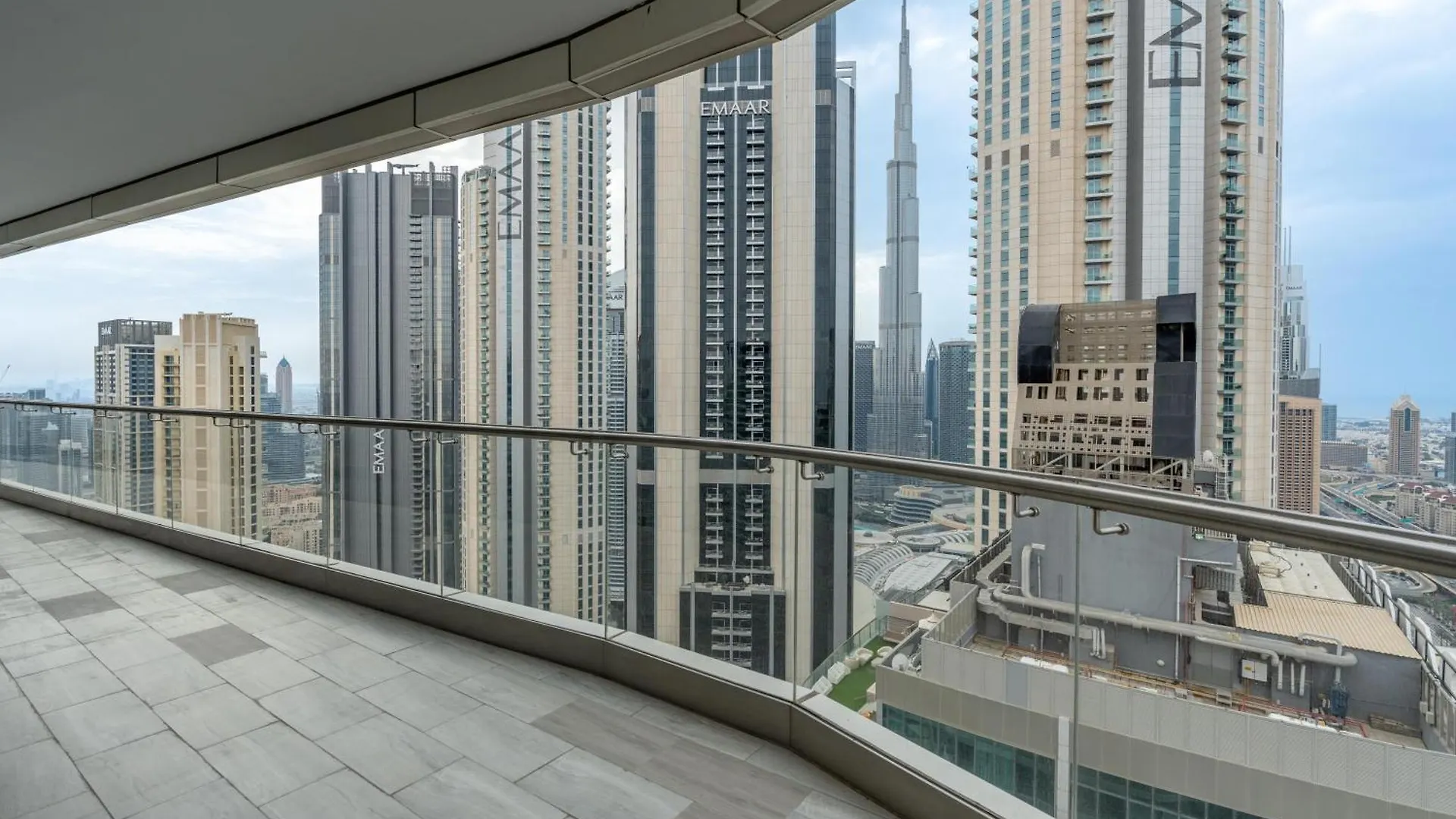 Luxe 6Br Penthouse With Burj View & Private Cinema Apartment Dubai