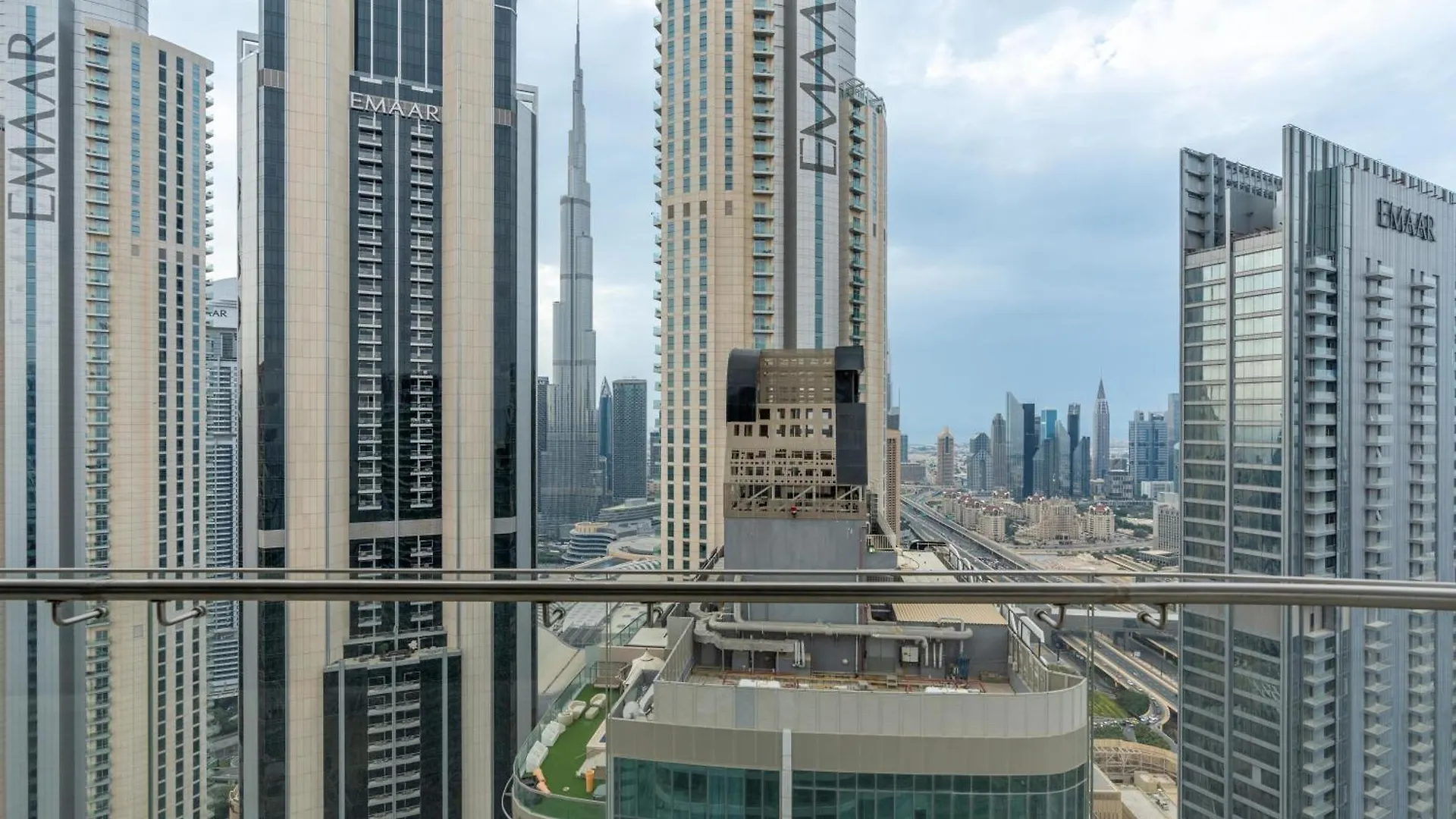 Luxe 6Br Penthouse With Burj View & Private Cinema Apartment Dubai 0*,