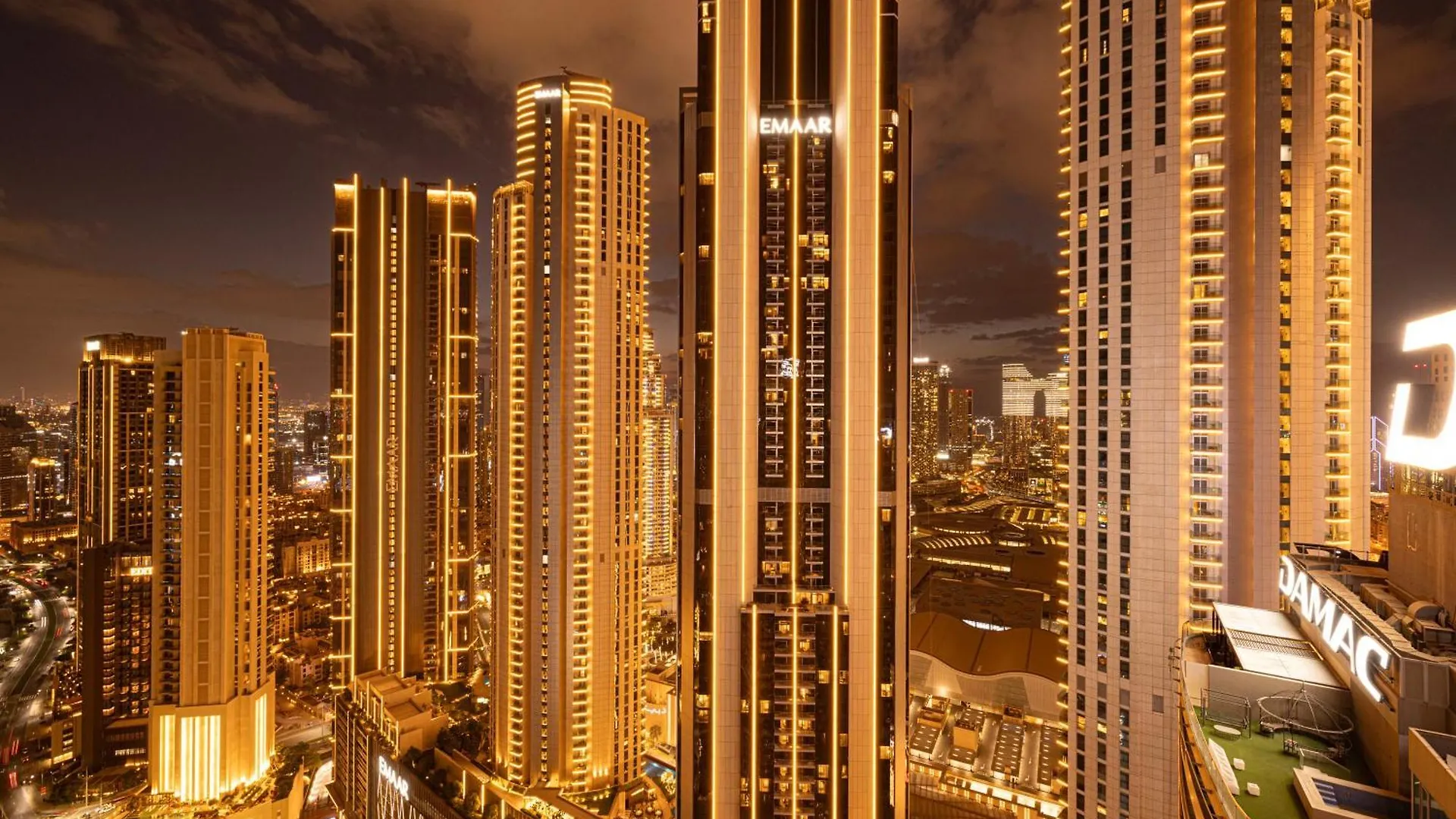 Luxe 6Br Penthouse With Burj View & Private Cinema Apartment Dubai
