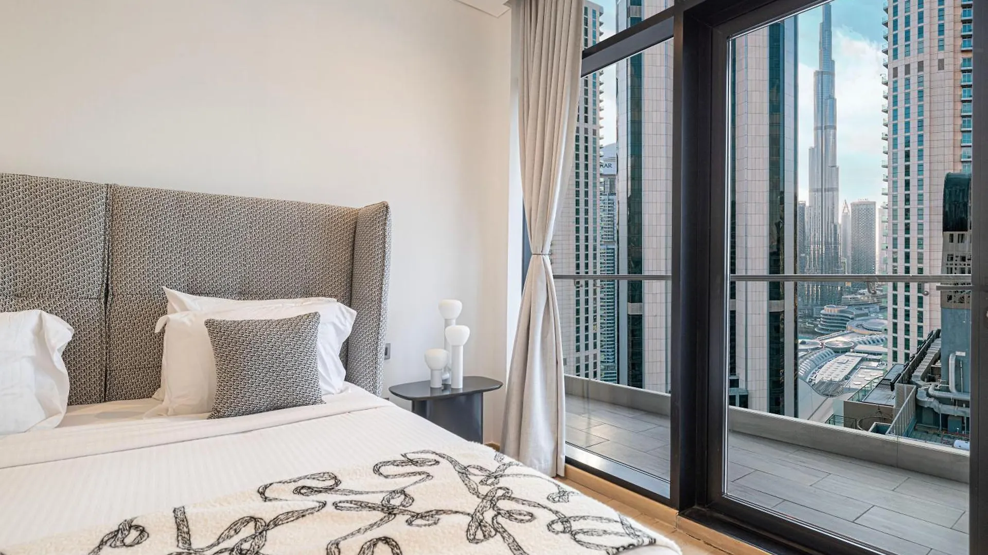 Luxe 6Br Penthouse With Burj View & Private Cinema Apartment Dubai