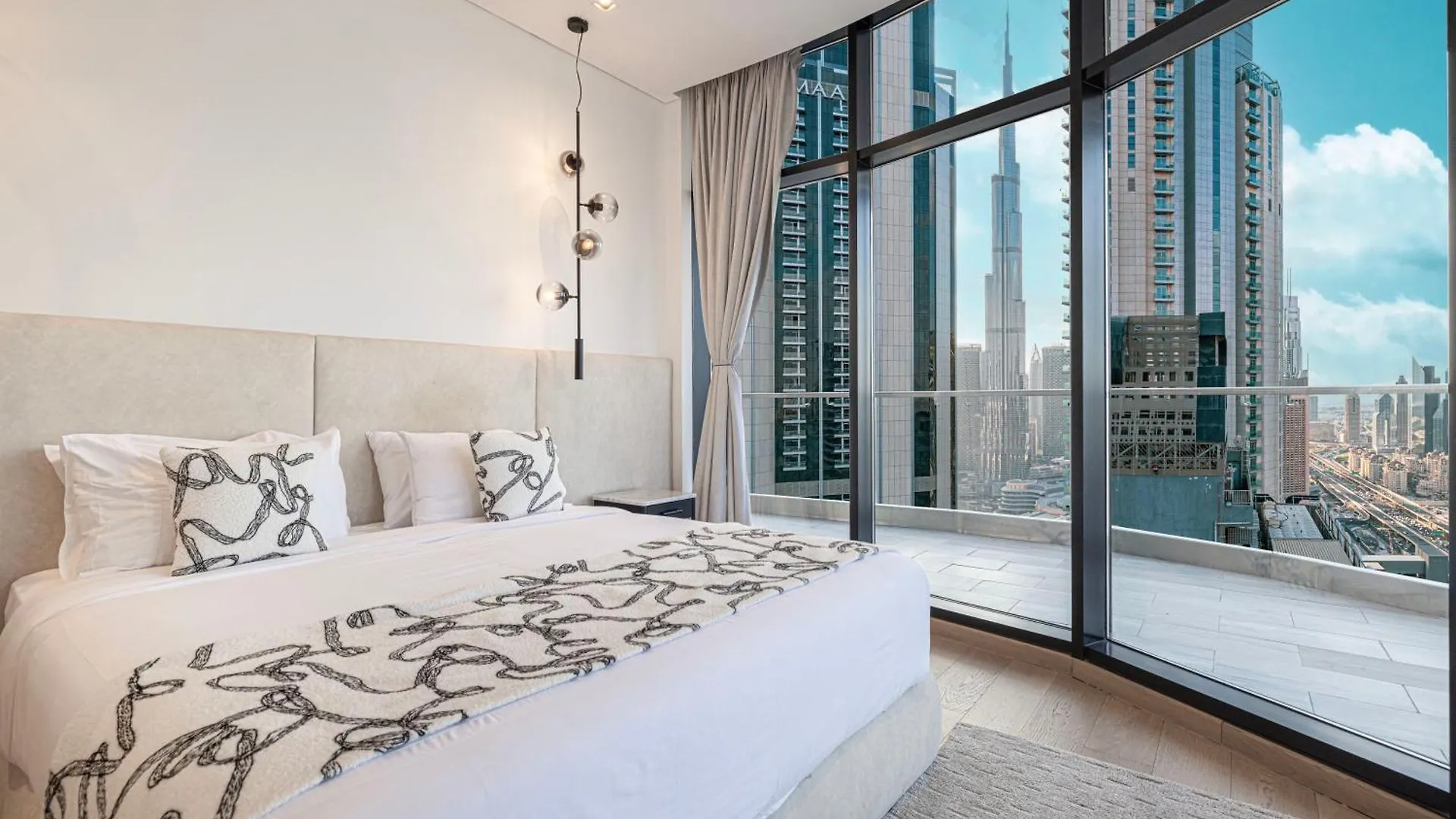 Luxe 6Br Penthouse With Burj View & Private Cinema Apartment Dubai
