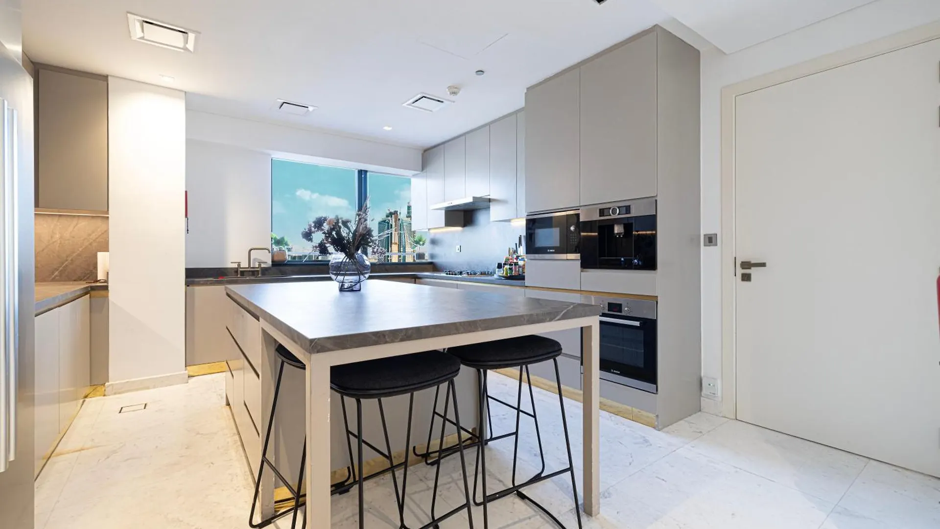 Luxe 6Br Penthouse With Burj View & Private Cinema Apartment Dubai